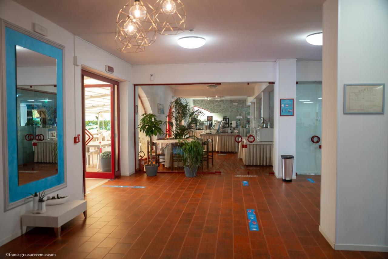Hotel Quattropalme Tortoreto Buitenkant foto